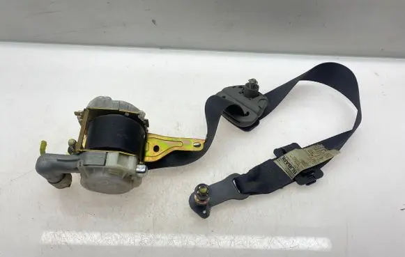 Subaru Forester SG Front seatbelt