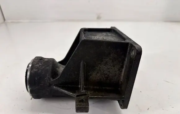 BMW X1 E84 Driveshaft support bearing bracket 7527386 31537527386