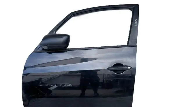 KIA Venga Front door