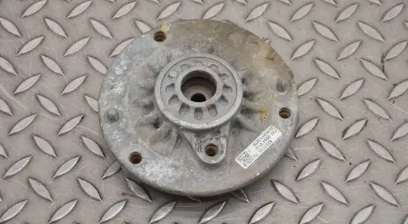 BMW 3 F30 F35 F31 Front upper strut mount 6863135