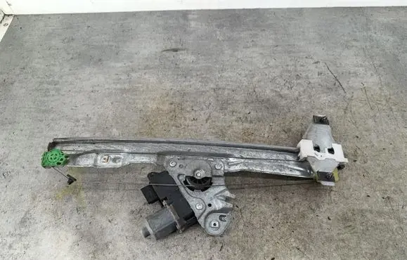 Peugeot 308 Front door window regulator with motor 