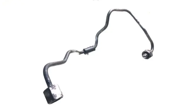 BMW 1 E81 E87 Fuel injector supply line/pipe 