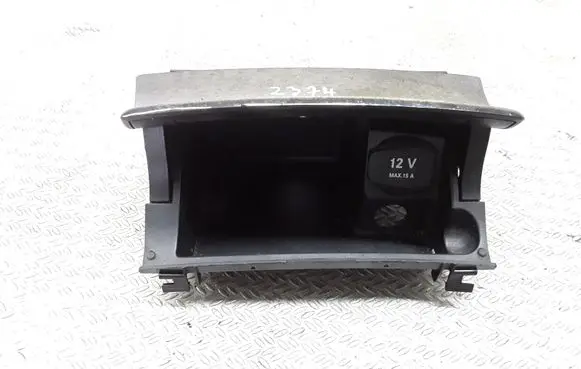 Mercedes-Benz E W211 Car ashtray