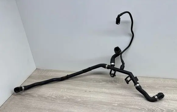 BMW 7 F01 F02 F03 F04 Engine coolant pipe/hose 7575431 167910 15476810