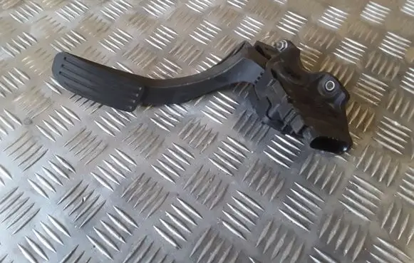 Ford Mondeo MK IV Accelerator throttle pedal 6G929F836SC 6PV00922015