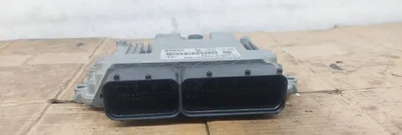 KIA Ceed Engine control unit/module 391132A511 1039S46909 0281017217