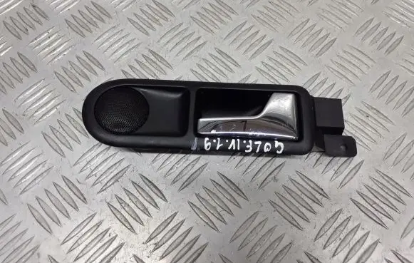 Volkswagen Golf IV Rear door handle trim 3B0839114AD