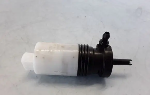 Volvo XC60 Headlight washer pump 