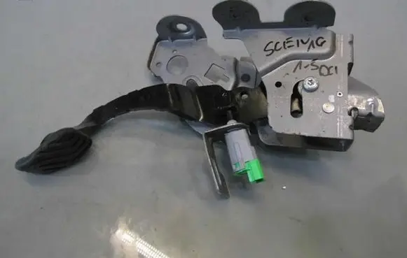 Renault Scenic IV - Grand scenic IV Brake pedal