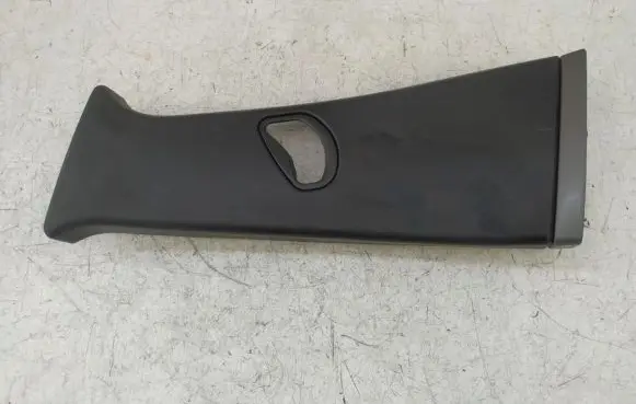 BMW 7 E65 E66 (B) pillar trim (top)