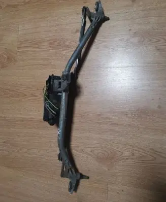 Audi A6 S6 C5 4B Front wiper linkage and motor 058970717 0390841140 4B1955325