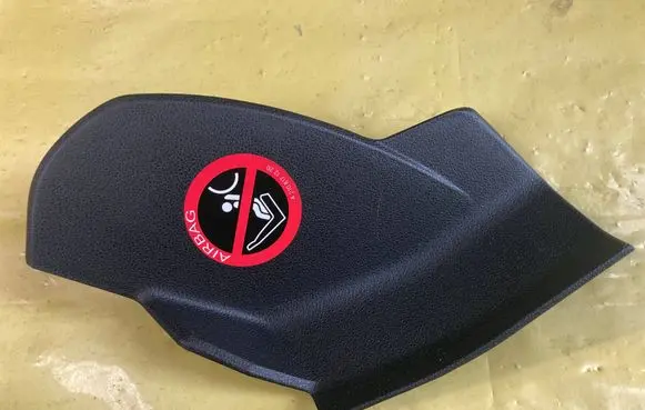 Mercedes-Benz B W245 Dashboard side end trim A1696800578 1005518