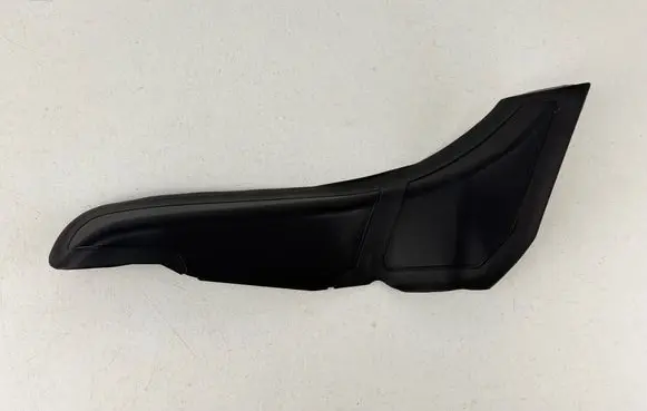 BMW 5 G30 G31 G38 Tailgate trim 630371L