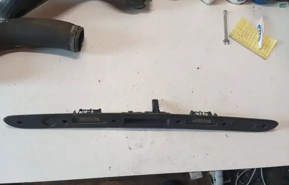 Volvo S60 Trunk door license plate light bar 31391197