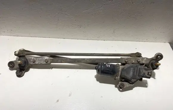 Front wiper linkage and motor