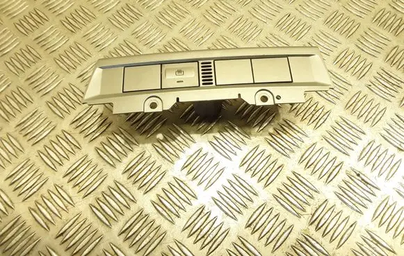 Ford Focus Windscreen/window heater switch 4M5113D734BC