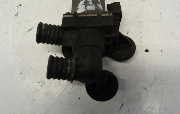 BMW 3 E46 Electric auxiliary coolant/water pump 8369805