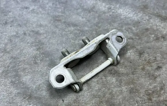 Subaru Legacy Rear glass lock/latch X199 60879FJ000