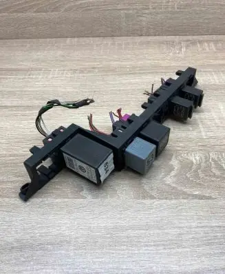 Volkswagen Phaeton Other relay 3D1937499E 4E0907307A
