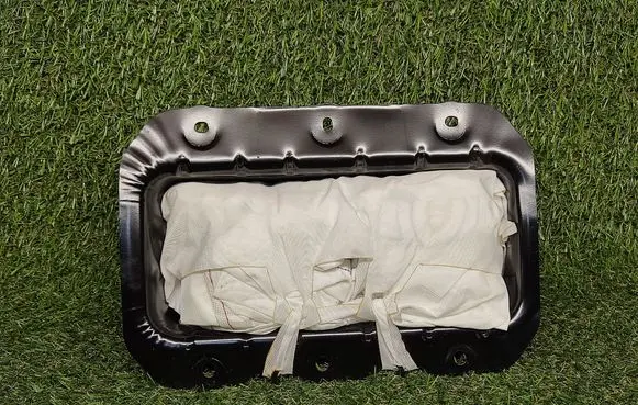 Ford Focus Passenger airbag F1EBA044A74AB