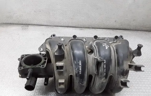 Volkswagen Caddy Intake manifold 036129711FQ