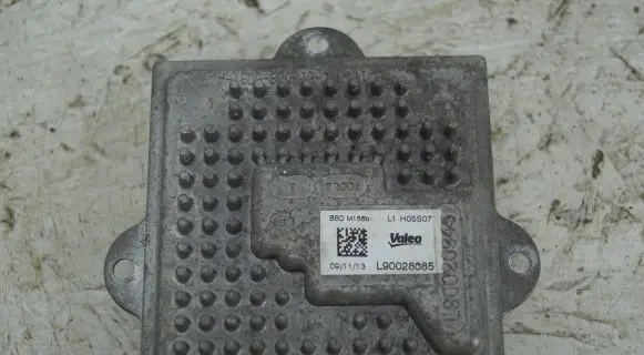 Maserati Quattroporte LED ballast control module L90028085