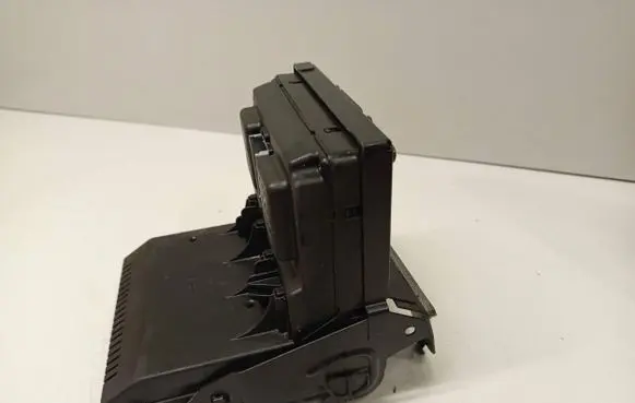 Volvo XC90 Fuse module 30765148