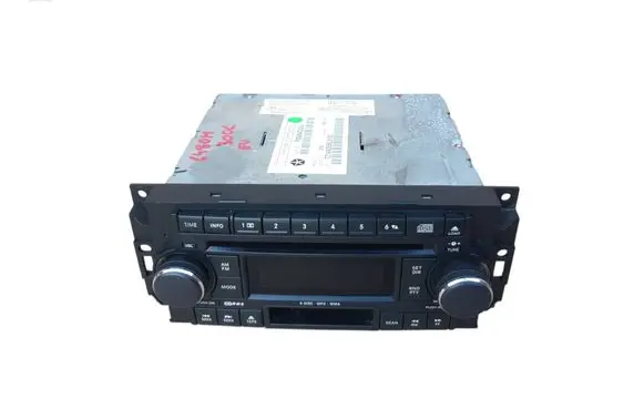 Chrysler 300 - 300C Radio/CD/DVD/GPS head unit P05064032AL
