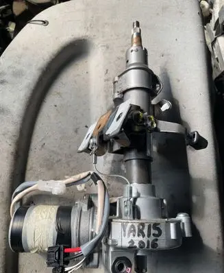 Toyota Yaris Electric power steering pump 452500D194