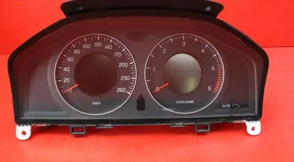 Volvo V70 Speedometer (instrument cluster) 31254535AA