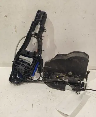 BMW X1 E84 Rear door lock 7202148