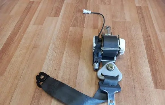Renault Modus Rear seatbelt 8200215901 215901 215901B