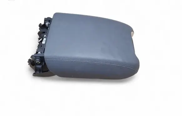 Porsche Cayenne (9Y0 9Y3) Armrest 9Y0864101