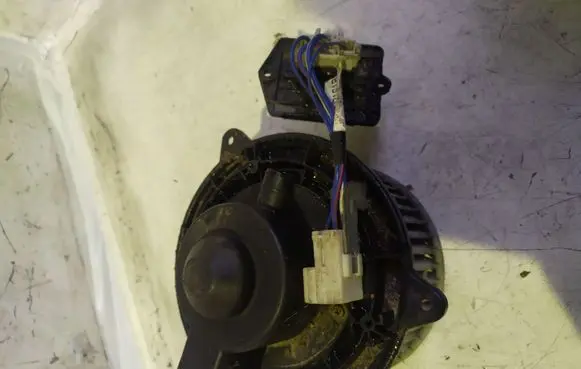 Mazda 323 Heater fan/blower HB111RC1MF CSM124002