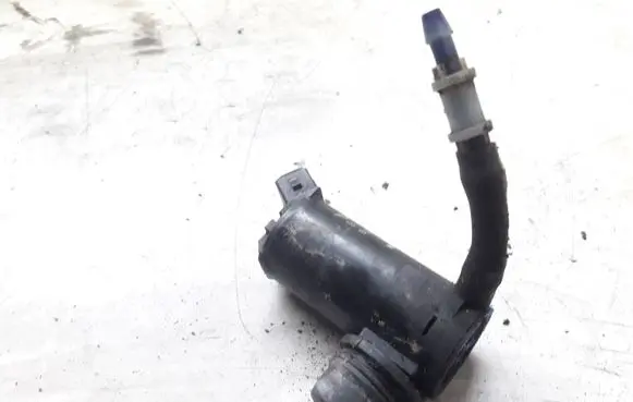 Volvo XC90 Windscreen/windshield washer pump 0602103950