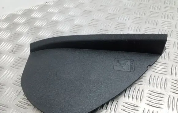 Dashboard side end trim