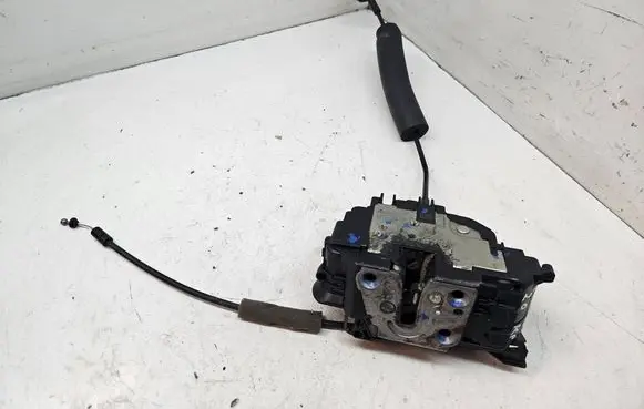 Renault Megane III Front door lock 80503000