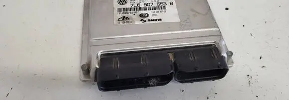 Volkswagen Touareg I Suspension control unit/module 7L6907553B 5SG00840709
