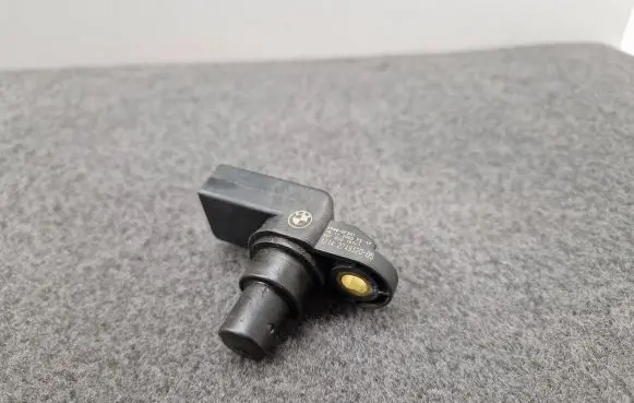 BMW 3 E46 Camshaft position sensor 2249320