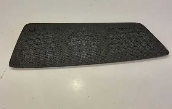 Volkswagen PASSAT B8 Subwoofer grill/trim 3G1819153