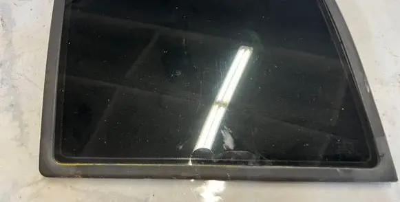 Rear side window