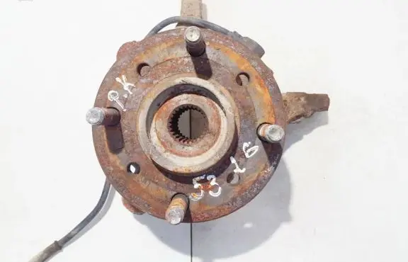 Volvo S40, V40 Front wheel hub
