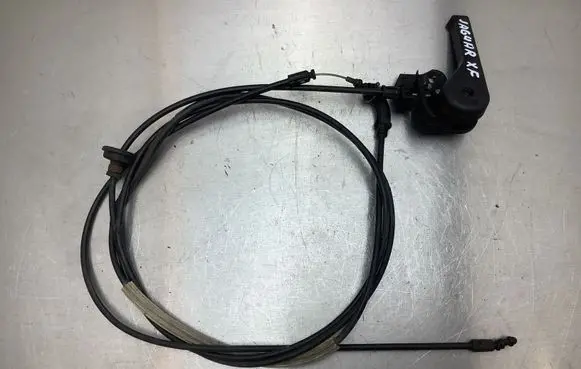 Jaguar XF X250 Engine bonnet/hood lock release cable 8X2316C656AC