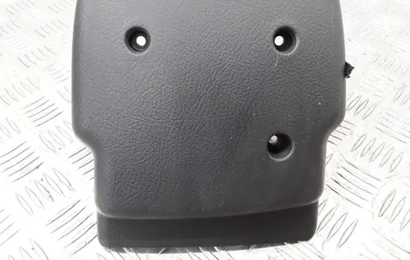 KIA Sorento Steering wheel column trim