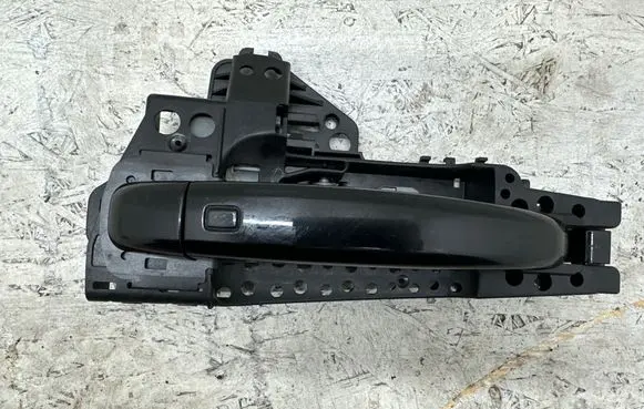 Audi A4 S4 B8 8K Rear door exterior handle 8T0837885B 31384205