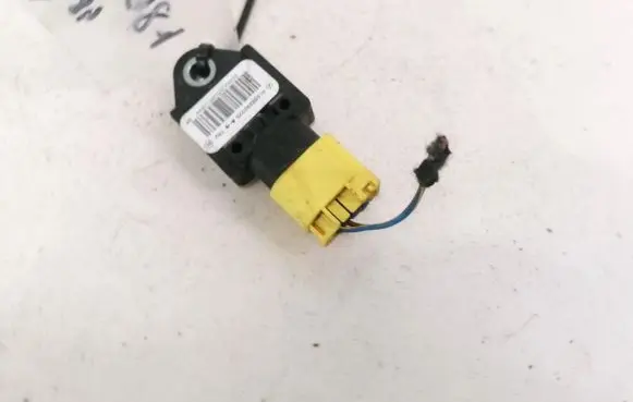 Mercedes-Benz B W245 Airbag deployment crash/impact sensor A1698202226