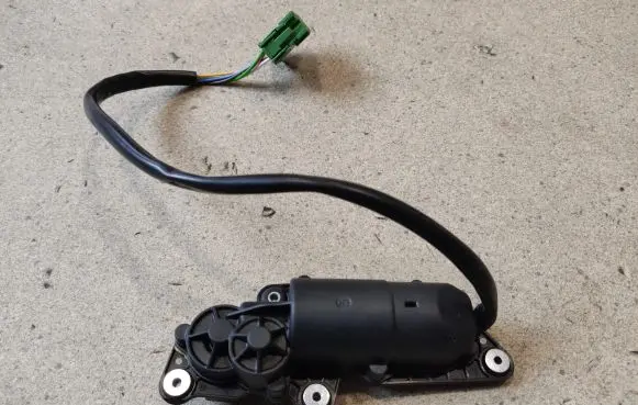 Mercedes-Benz E W213 Curtain motor 9918019422 A2138152900