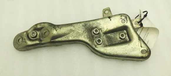 Mercedes-Benz B W246 W242 Engine mounting bracket A6510901041