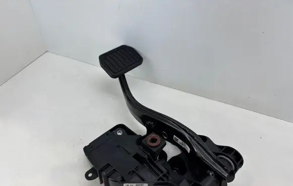 Tesla Model 3 Brake pedal 104469100D