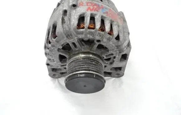 Renault Megane III Generator/alternator 231000027R